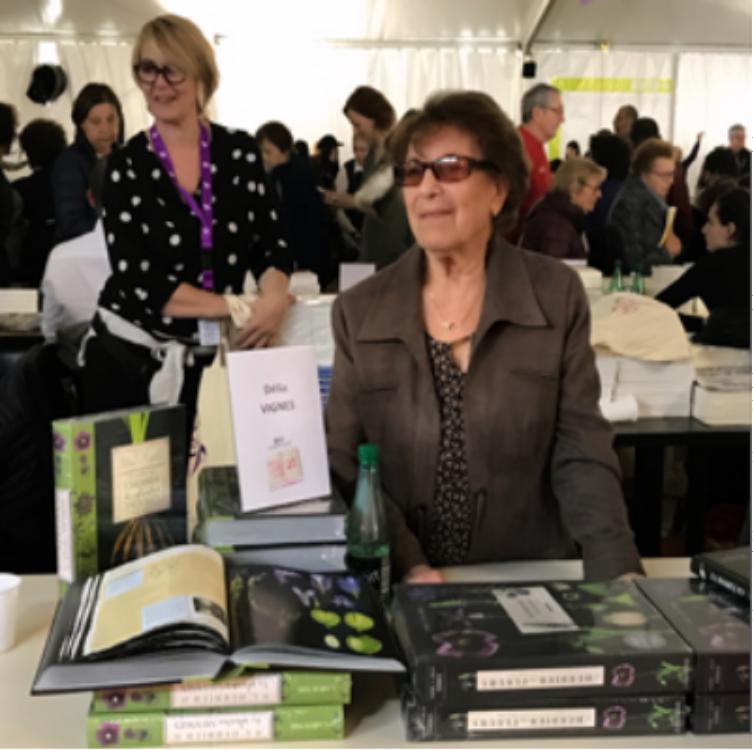 Délia VIGNES en salon du livre